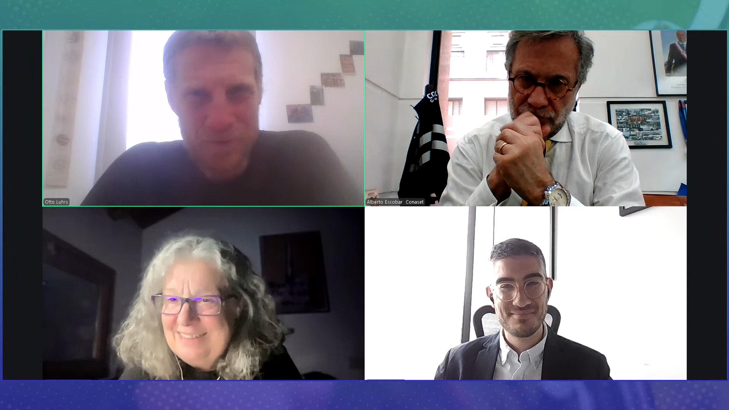Portada para la noticia sobre el Webinar del Día Nacional sin Automóvil, en el que se muestra a los cuatro integrantes de la instancia. Se ve a: Otto Lührs y Alberto Escobar ocupando los espacios de cámara de arriba, y a Anna Ferrer y Giovanni Vecchio en las pantallas de abajo.